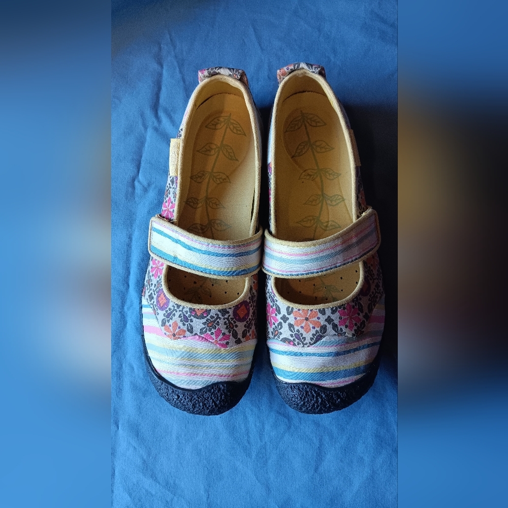 Keen Harvest Floral Mary Janes 39